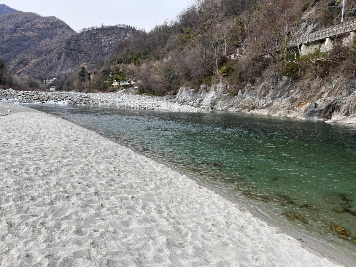 Blue River 로손 외부 사진